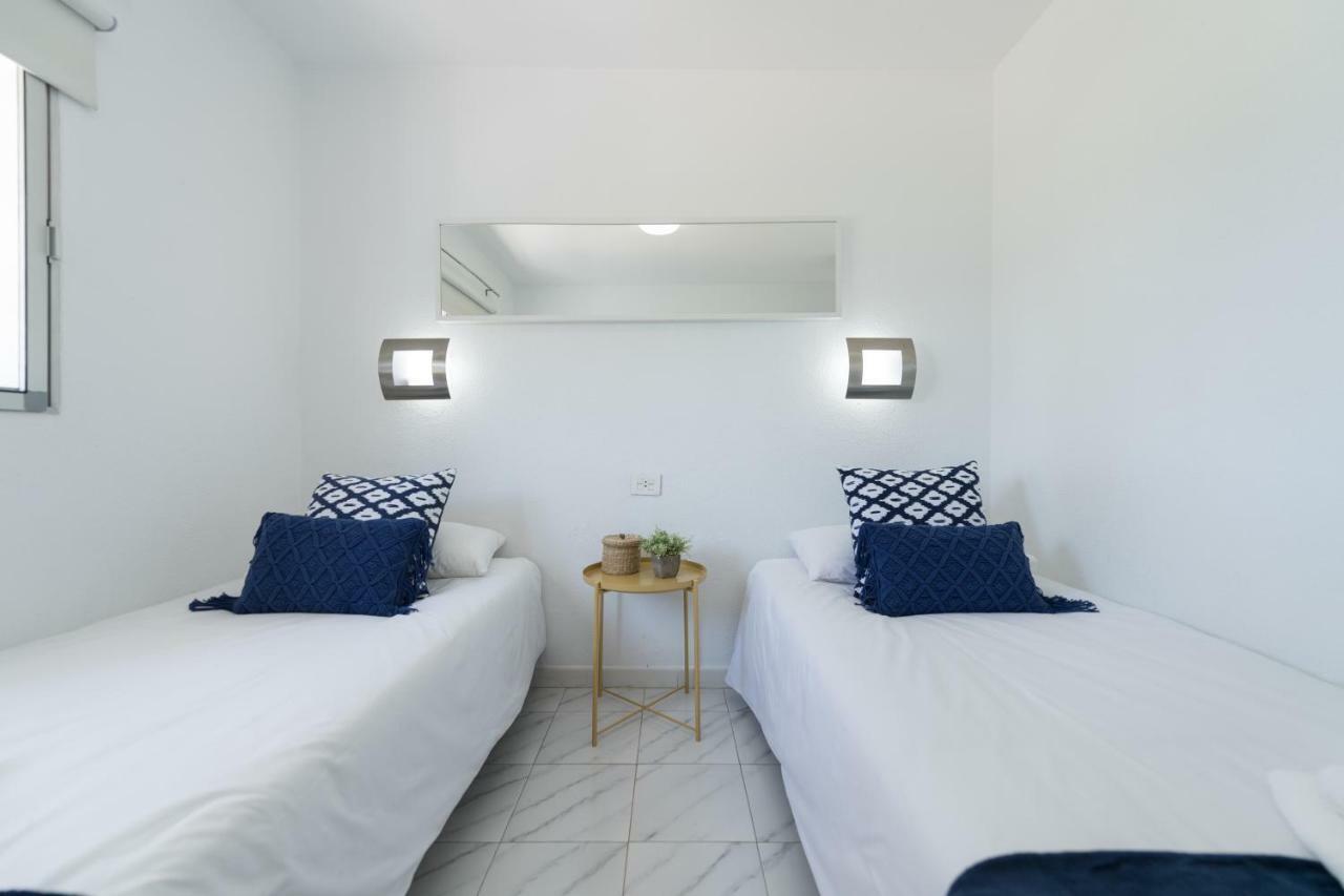 First Line San Agustin Apartment Exterior photo